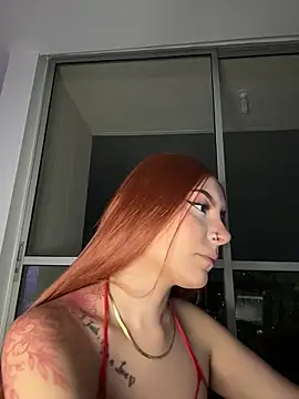 alesziarose  online show from 02/13/26, 11:49