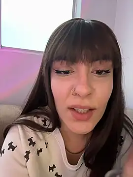 alesziarose  online show from 01/05/26, 10:46