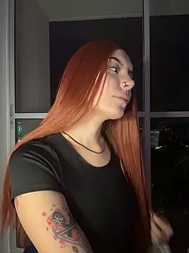 alesziarose  online show from 03/25/26, 12:00