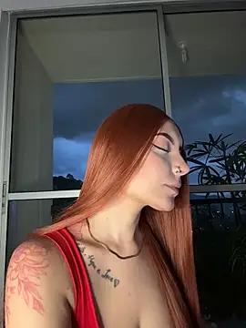 alesziarose  online show from 02/20/26, 11:28