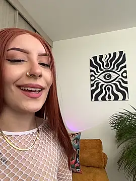 Snapshot of alesziarose_ chatting on 06/18/26, 09:42 alesziarose online show from 06/18/26, 09:42