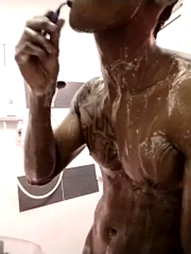 Snapshot of MuslimArshadTattoo chatting on 01/06/26, 06:28 MuslimArshadTattoo online show from 01/06/26, 06:28