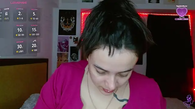 Snapshot of Nova-Satela chatting on 04/22/26, 03:13 Nova-Satela online show from 04/22/26, 03:13