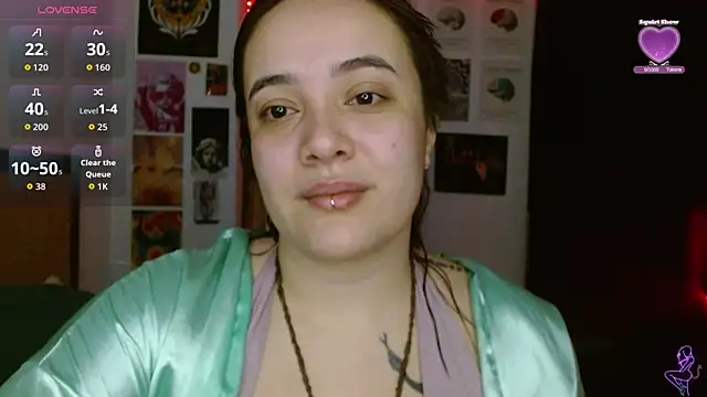 Snapshot of Nova-Satela chatting on 05/08/26, 11:58 Nova-Satela online show from 05/08/26, 11:58