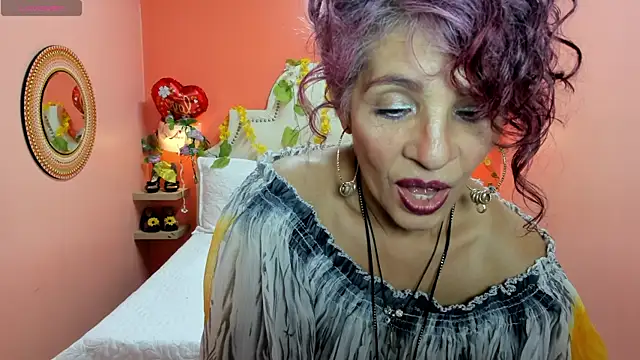 Dalila Najjar  online show from 04/06/26, 02:40