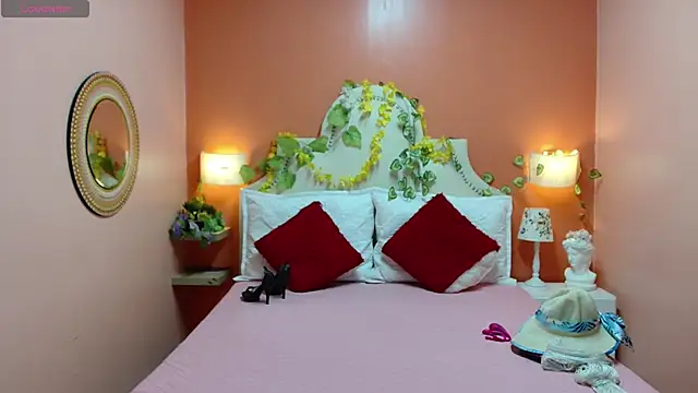 Dalila Najjar  online show from 02/14/26, 02:39