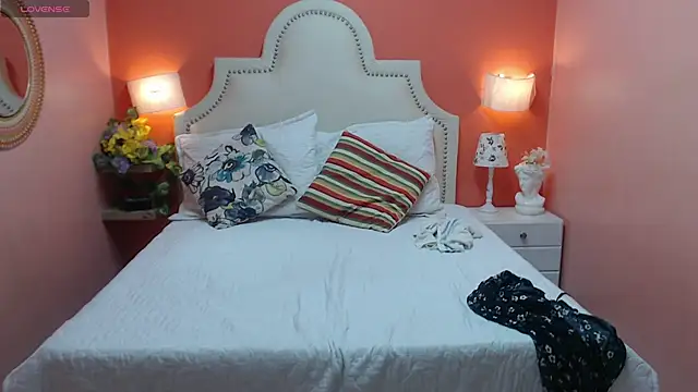 Snapshot of Dalila_Najjar_ chatting on 01/12/26, 02:46 Dalila Najjar online show from 01/12/26, 02:46