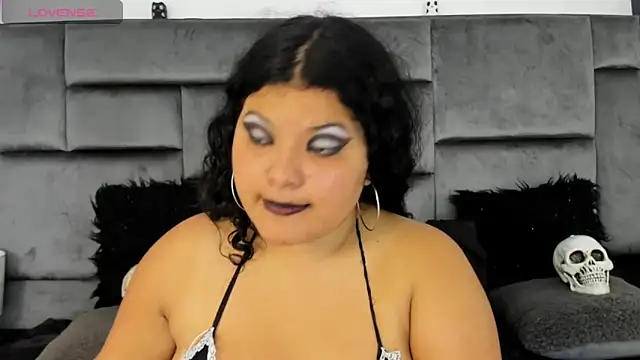 Jessica Beltrann online show from 04/14/26, 07:52