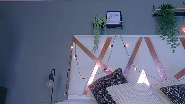 AmberStonne   online show from 02/25/26, 03:07