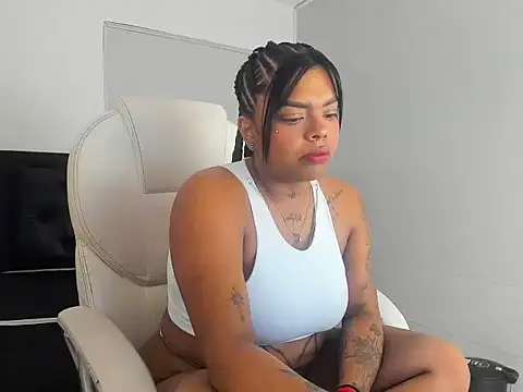 LunaFever69 online show from 02/24/26, 02:45