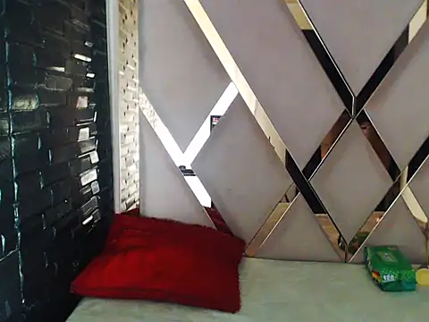 LunaFever69 online show from 05/25/26, 03:06