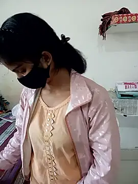 Snapshot of Sarita-school chatting on 01/13/26, 05:44 Sarita-school online show from 01/13/26, 05:44