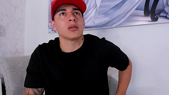 Snapshot of MassimoCo_ chatting on 02/17/26, 10:51 MassimoCo online show from 02/17/26, 10:51