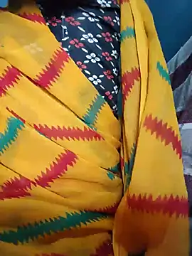 Snapshot of Queen_chayna chatting on 06/02/26, 02:44 Queen chayna online show from 06/02/26, 02:44