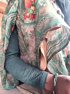 Queen chayna online show from 03/20/26, 01:39