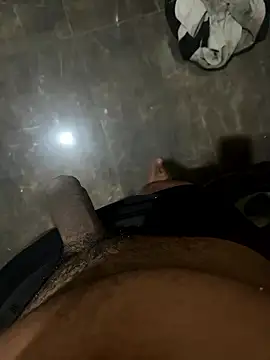 Snapshot of luisaikxbh chatting on 01/07/26, 10:42 luisaikxbh online show from 01/07/26, 10:42