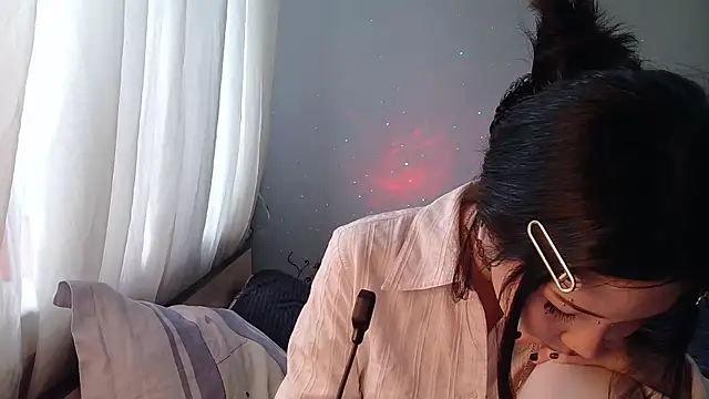 AprilOnilll online show from 01/07/26, 07:35