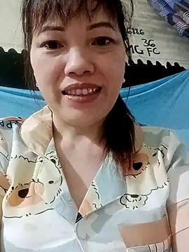 Snapshot of Sana-vn chatting on 04/19/26, 12:17 Sana-vn online show from 04/19/26, 12:17