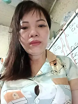Snapshot of Sana-vn chatting on 05/24/26, 01:38 Sana-vn online show from 05/24/26, 01:38