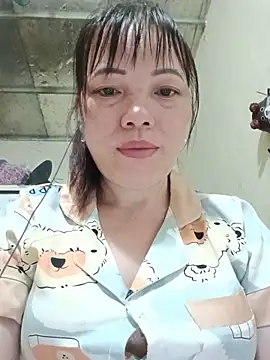 Snapshot of Sana-vn chatting on 06/10/26, 11:39 Sana-vn online show from 06/10/26, 11:39