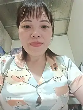 Snapshot of Sana-vn chatting on 06/19/26, 05:35 Sana-vn online show from 06/19/26, 05:35
