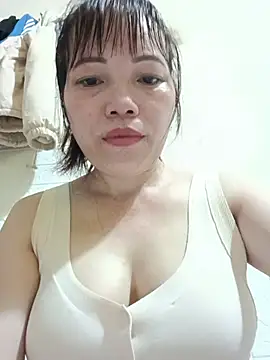 Snapshot of Sana-vn chatting on 06/27/26, 02:06 Sana-vn online show from 06/27/26, 02:06