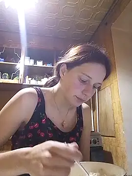 Lily Viola online show from 06/04/26, 05:39
