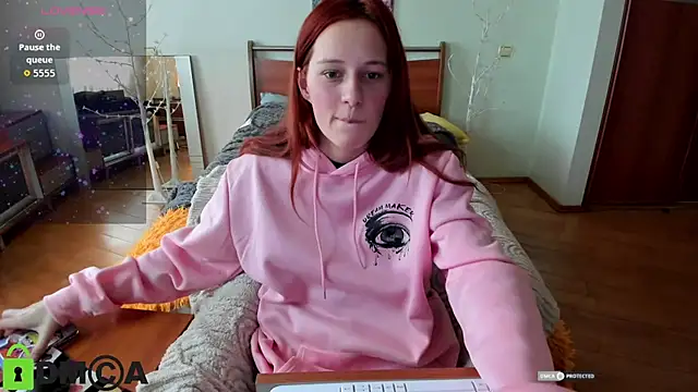 Lily Viola online show from 02/11/26, 10:37