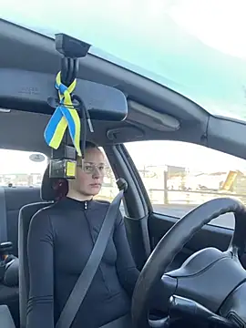 Lily Viola online show from 03/27/26, 06:22