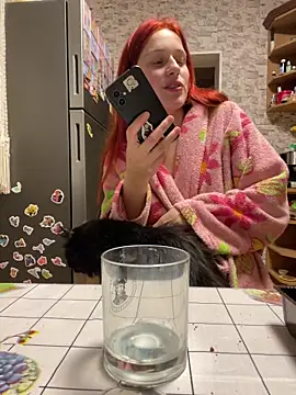 Lily Viola online show from 02/25/26, 07:36