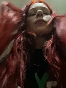 Lily Viola online show from 03/01/26, 07:19