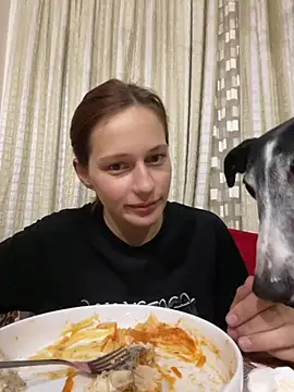 Lily Viola online show from 06/02/26, 07:25