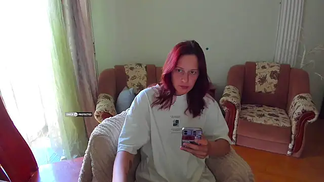 Snapshot of Lily_Viola chatting on 06/13/26, 02:26 Lily Viola online show from 06/13/26, 02:26