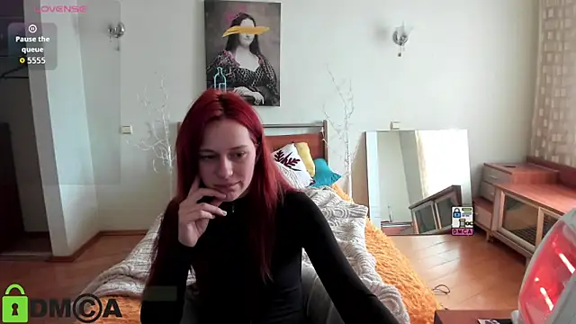 Lily Viola online show from 03/25/26, 07:30