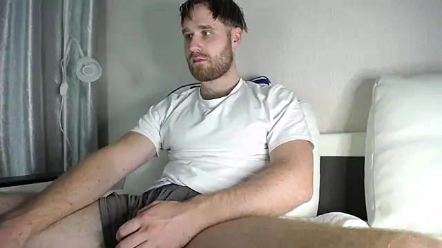 LorenzoLux online show from 10/12/25, 05:47