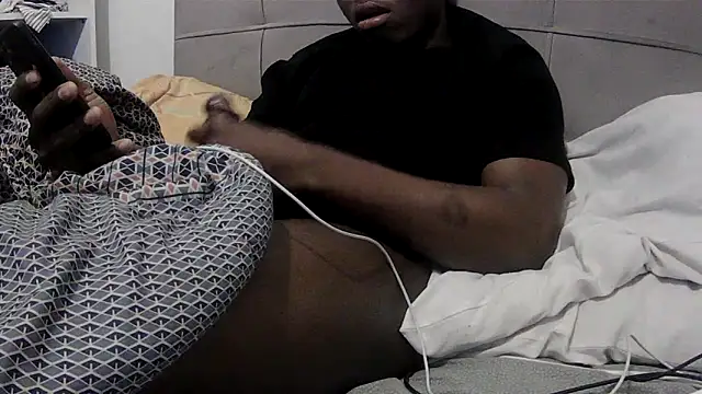 Snapshot of Bigchocco chatting on 02/06/26, 02:24 Bigchocco online show from 02/06/26, 02:24