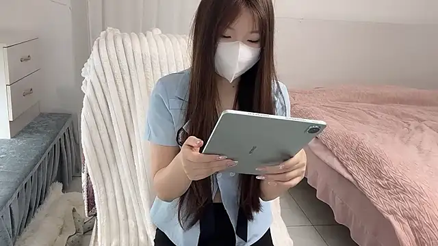  xiaoxinxin  online show from 04/09/26, 04:03