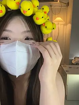  xiaoxinxin  online show from 06/17/26, 01:49