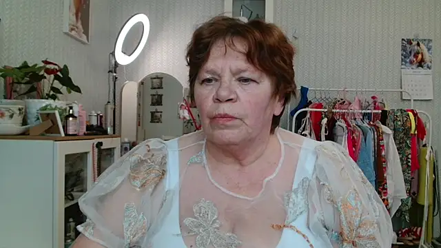 Kleo doll  online show from 02/21/26, 12:29