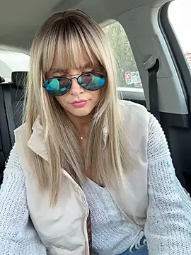 NaughtyNinky online show from 04/01/26, 11:55