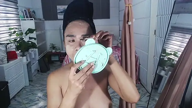 Snapshot of MShealthyCumTS69 chatting on 02/19/26, 06:21 MShealthyCumTS69 online show from 02/19/26, 06:21