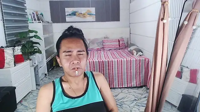 Snapshot of MShealthyCumTS69 chatting on 02/16/26, 11:09 MShealthyCumTS69 online show from 02/16/26, 11:09