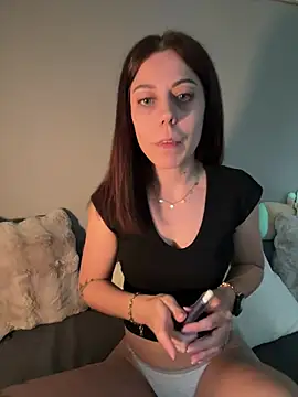 Luna licous online show from 06/02/26, 11:54