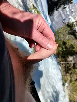 Snapshot of lupodick2 chatting on 02/27/26, 12:27 lupodick2 online show from 02/27/26, 12:27