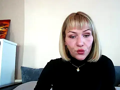 Snapshot of MissKryss chatting on 02/14/26, 05:51 MissKryss online show from 02/14/26, 05:51