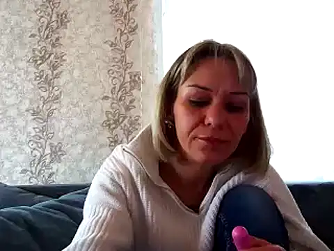 Snapshot of MissKryss chatting on 02/03/26, 12:10 MissKryss online show from 02/03/26, 12:10