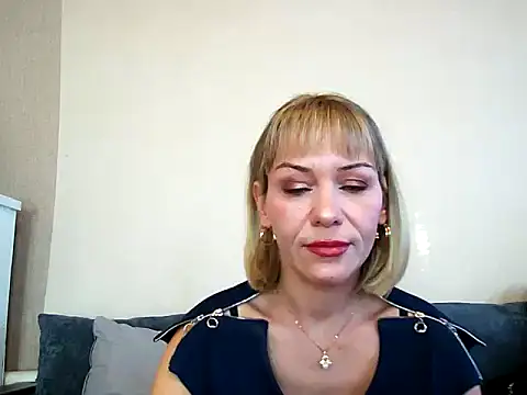 Snapshot of MissKryss chatting on 02/13/26, 05:29 MissKryss online show from 02/13/26, 05:29