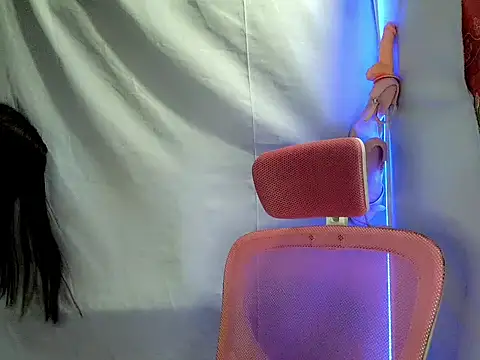 Snapshot of Margalona_ chatting on 02/24/26, 05:08 Margalona online show from 02/24/26, 05:08