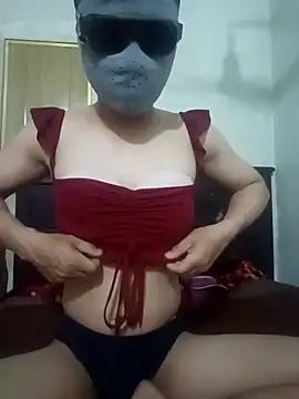 Hoangvan99997 online show from 04/22/26, 12:56