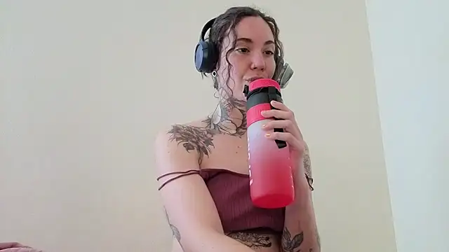 Dirty Pink online show from 05/24/26, 09:09